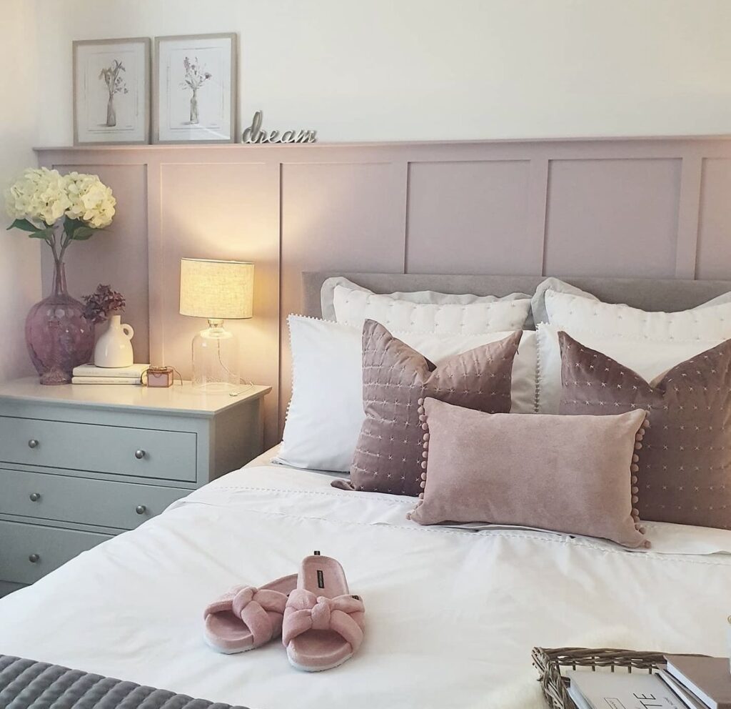 A light purple bedroom.