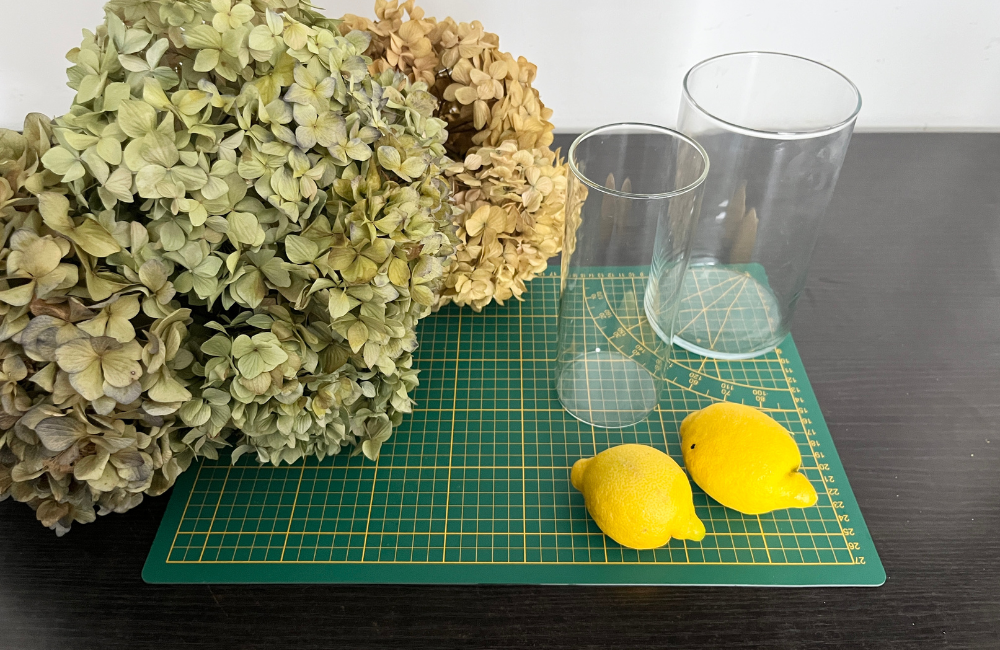 Materials for this lemon vase centerpiece. ©ASTRAPEARL - DO NOT USE
