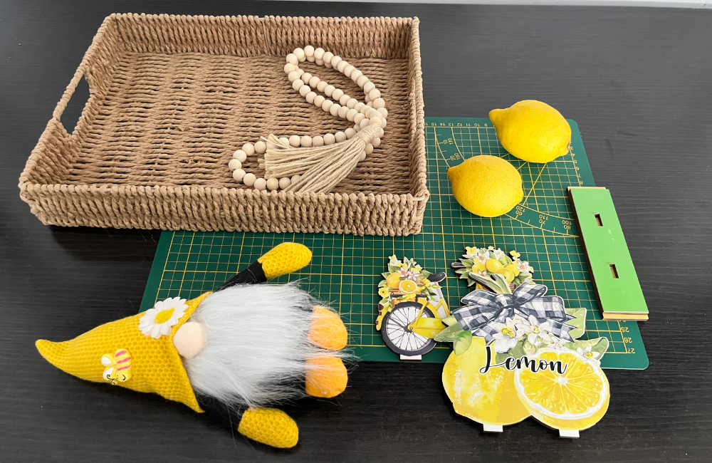 Materials for this lemon tray decor. ©ASTRAPEARL - DO NOT USE