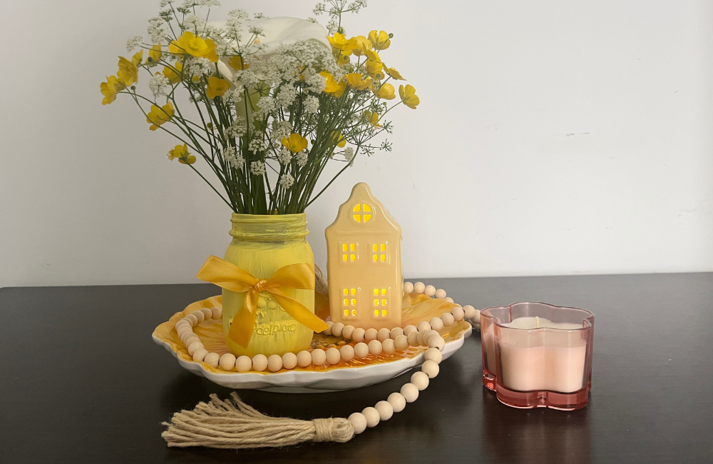 Summer vase decor - view 1. ©ASTRAPEARL - DO NOT USE
