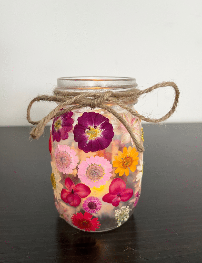 Pressed flowers lantern DIY - view 1. ©ASTRAPEARL - DO NOT USE