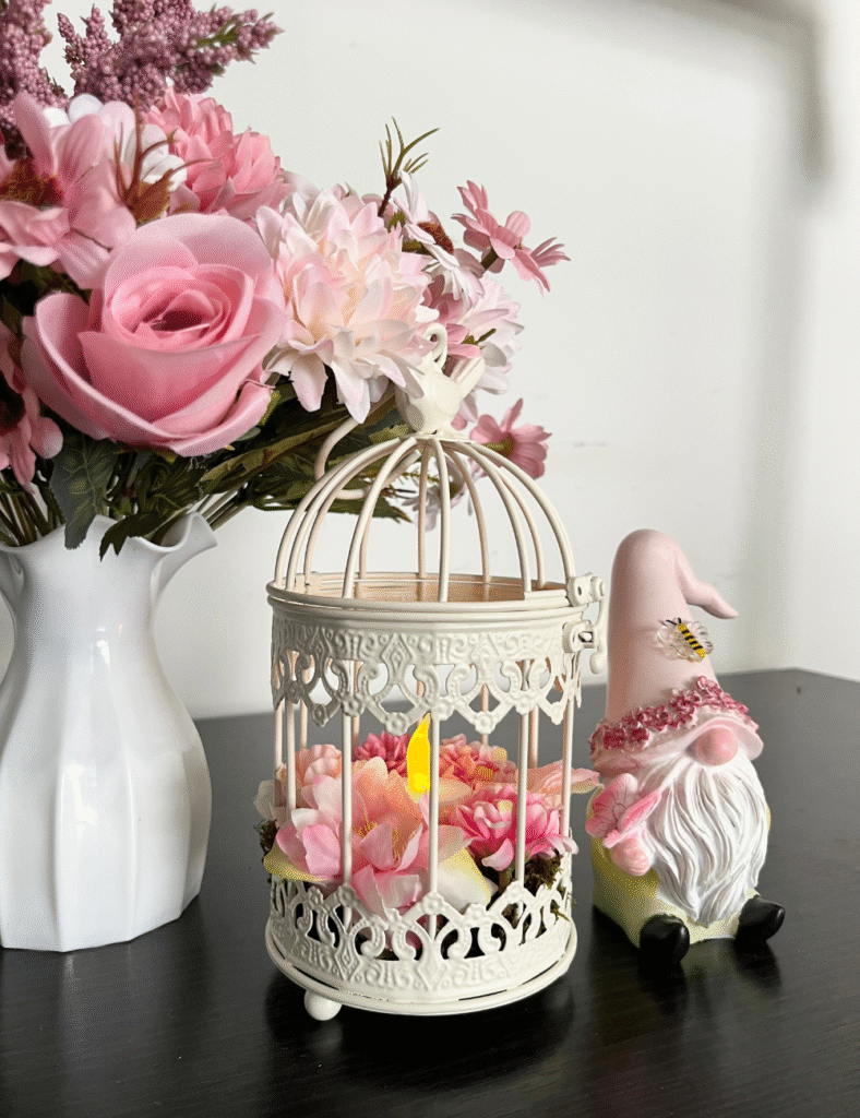 Bird cage craft - view 2. ©ASTRAPEARL - DO NOT USE