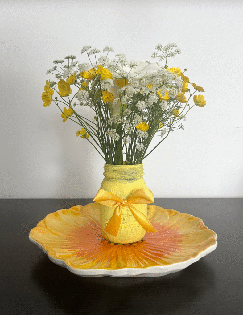 Summer vase decor - view 2. ©ASTRAPEARL - DO NOT USE
