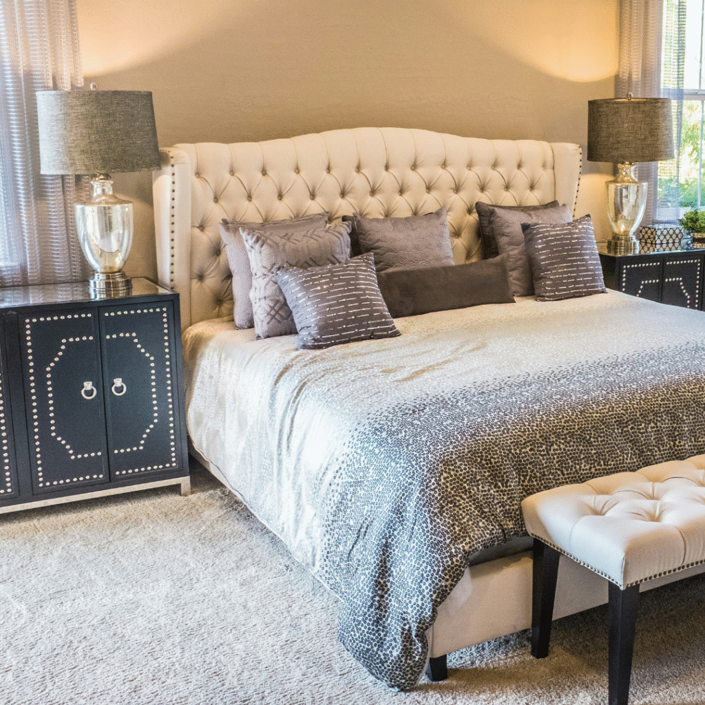 An antique bedroom.