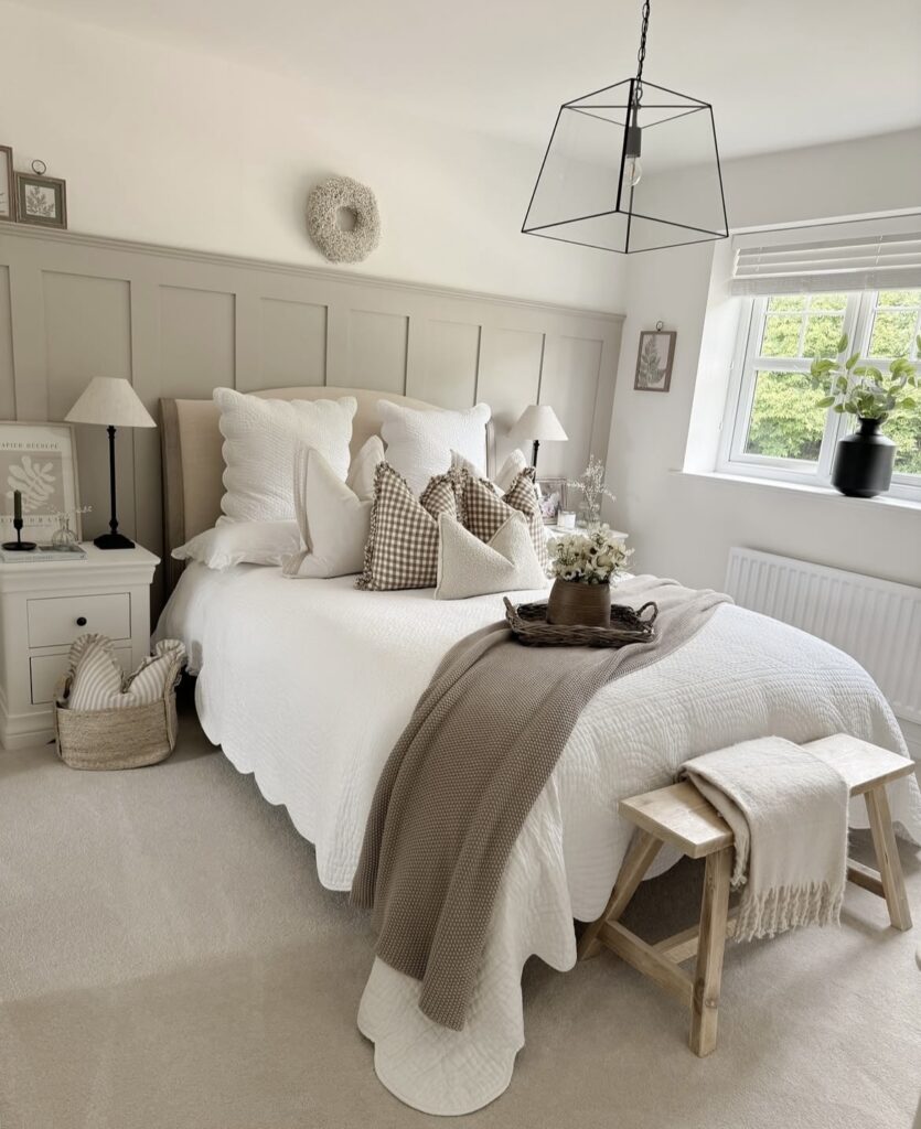 A minimalist bedroom.