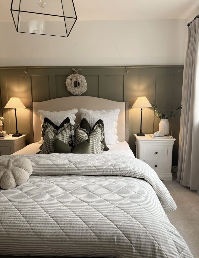 A Light Academia bedroom.