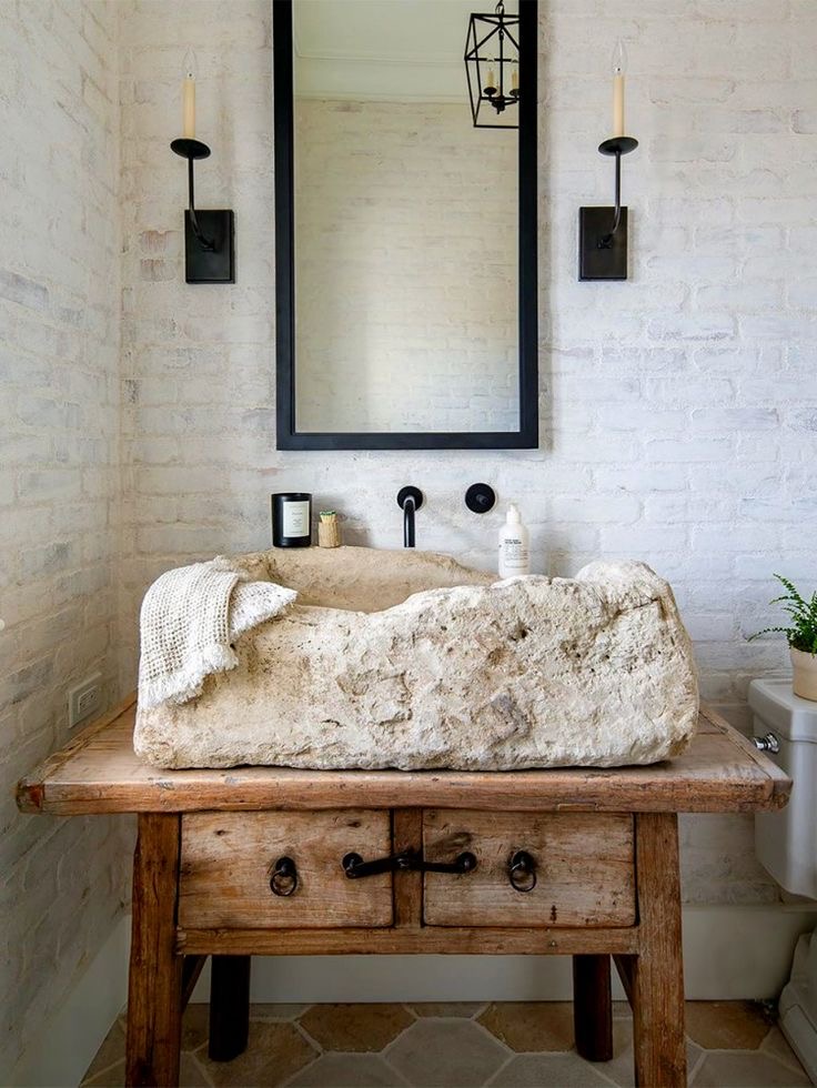 A stylish bathroom.