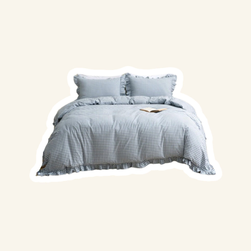 A master bedroom bedding.