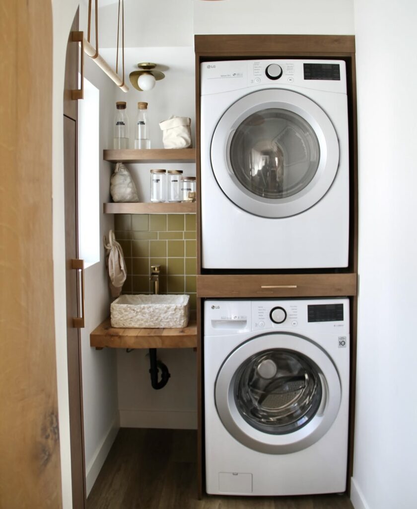 A small laundry room.