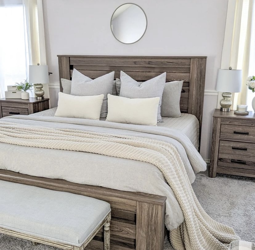 A mirror in a bedroom.