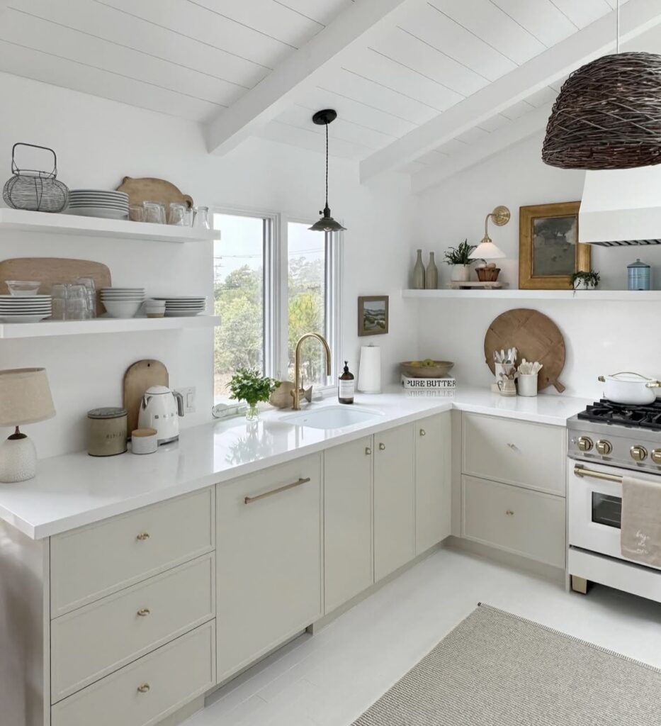 A neutral kitchen.