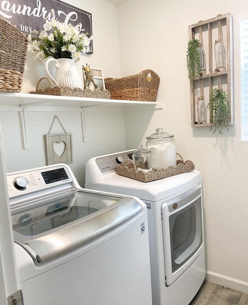 A small laundry room.