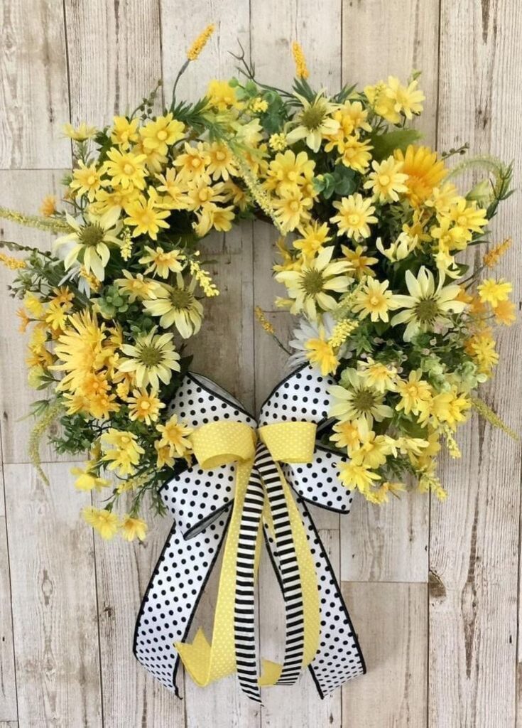 A summer front door decor.