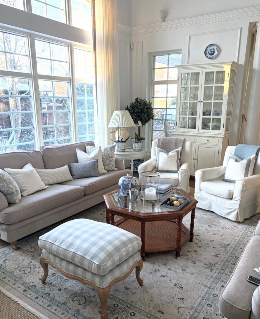 A small living room.