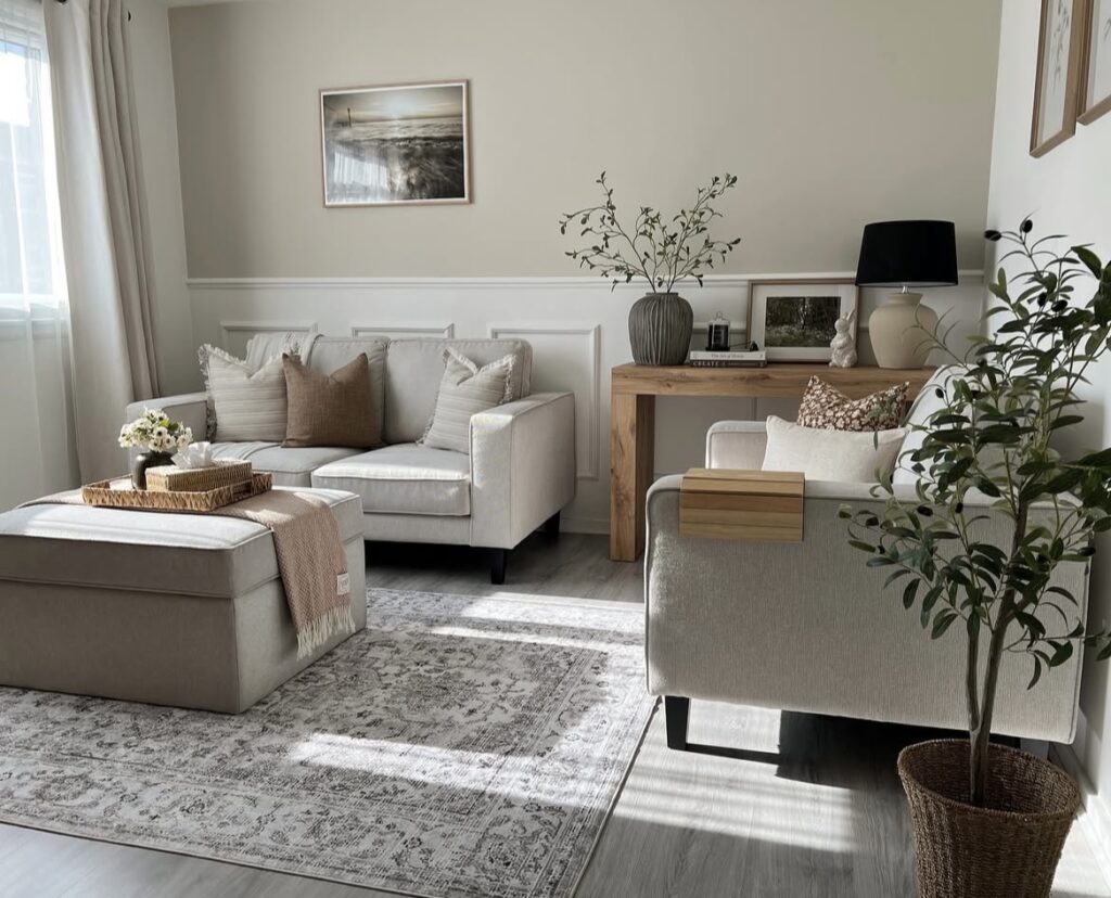 A small living room.