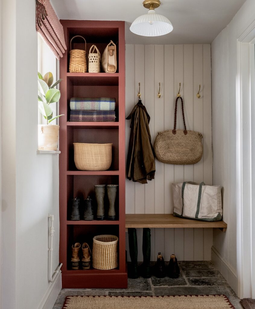 A small mudroom.