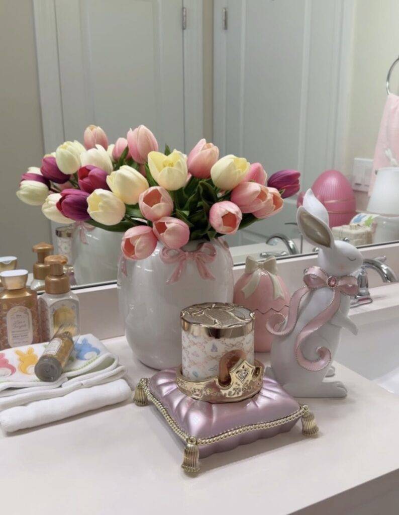 A bathroom counter decor.