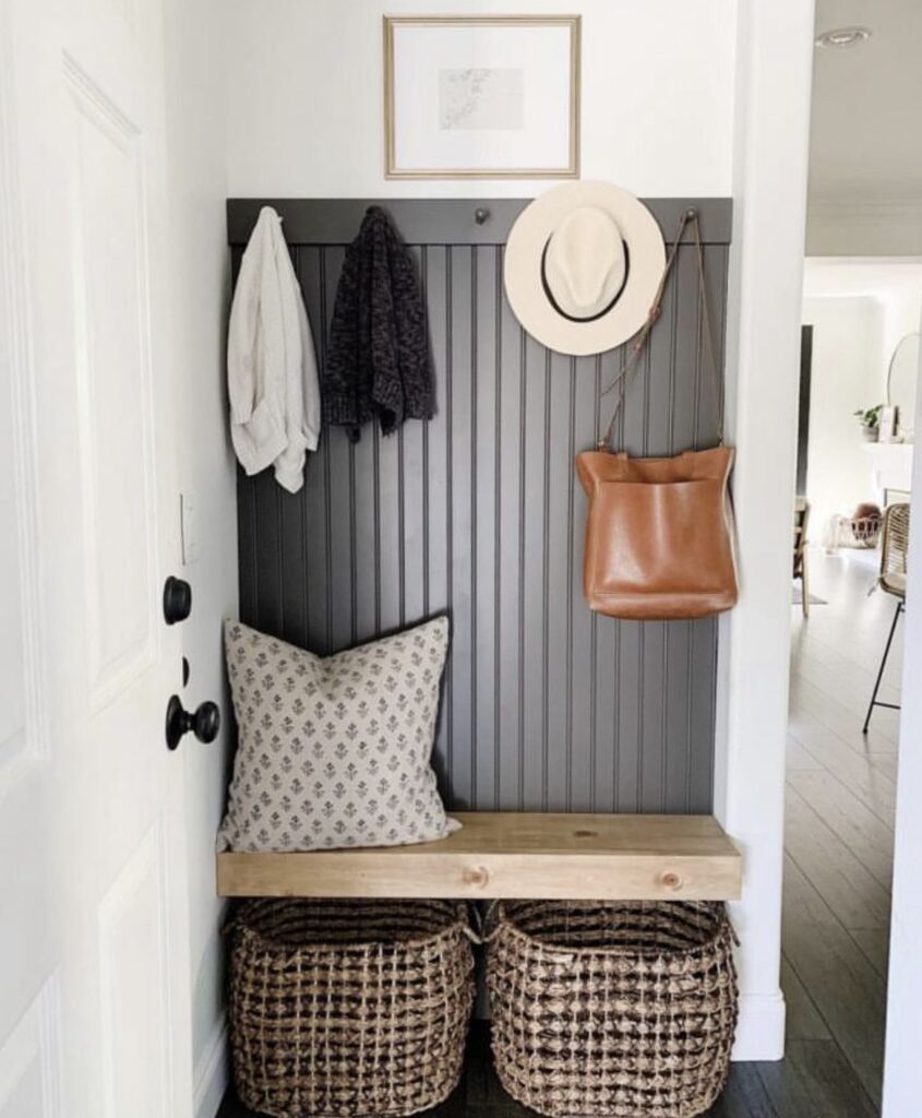A small mudroom.