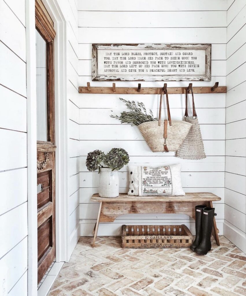 A small mudroom.
