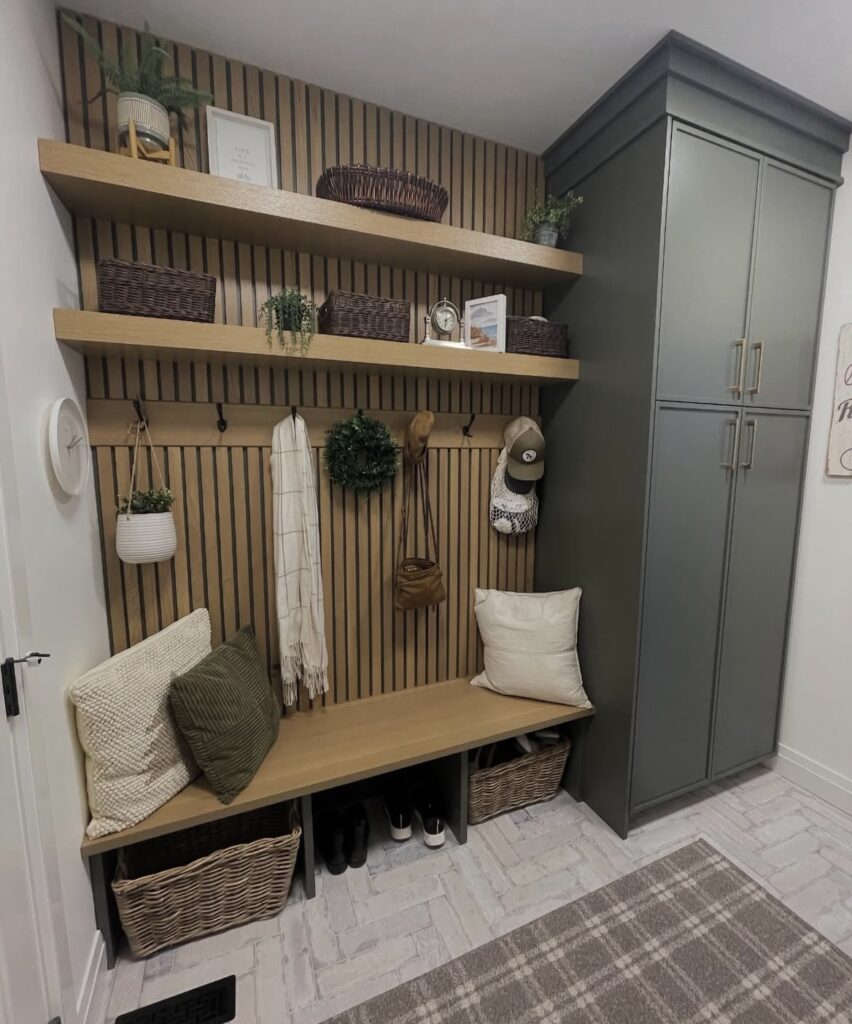 A small mudroom.