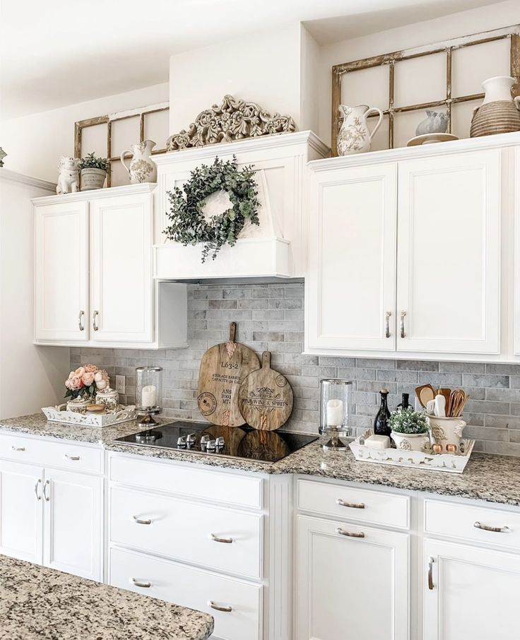 A modern above kitchen cabinets decor.